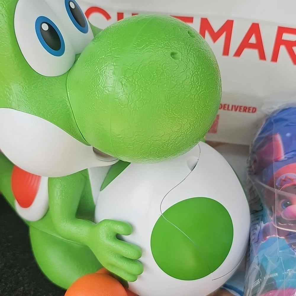 Super Mario Galaxy Movie Yoshi Popcorn Bucket & Mario Galaxy Throw Blanket